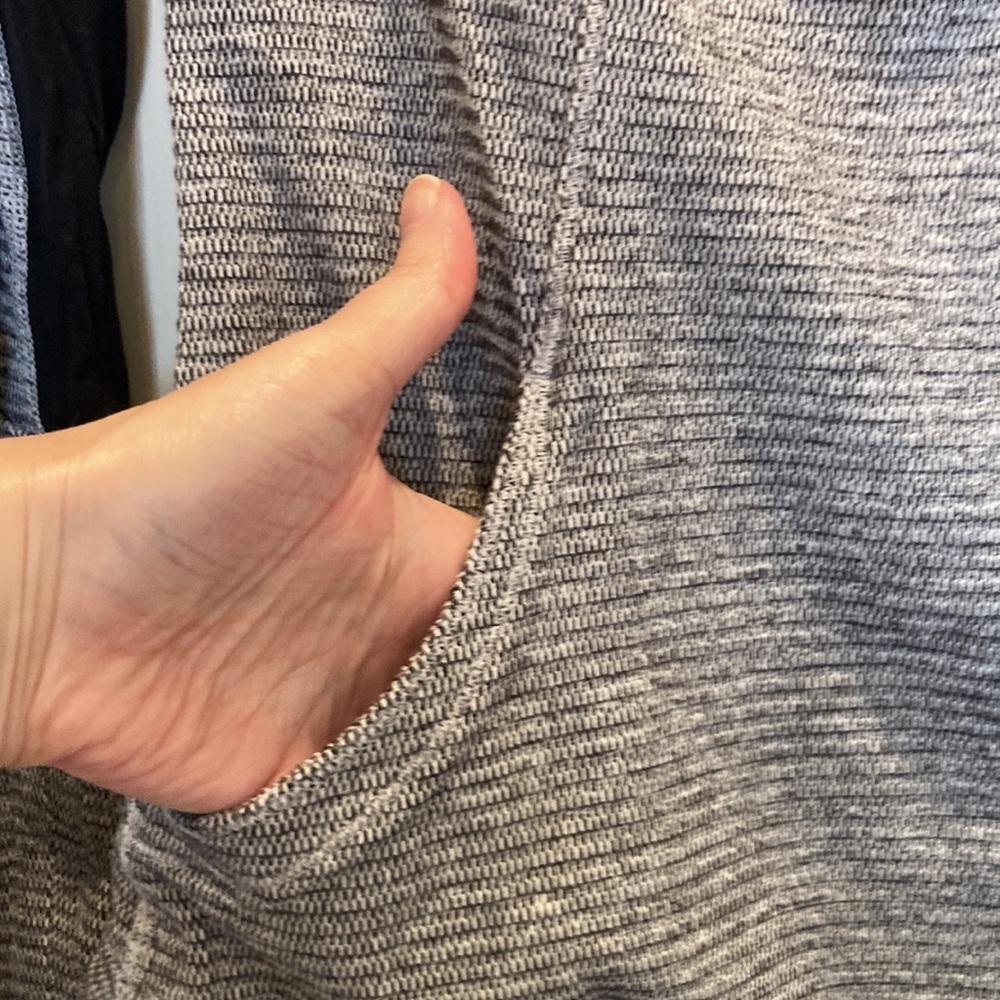 Lululemon 6 Pullover Light Jacket Black Gray - image 3